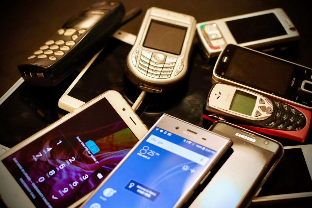 Types of Smartphone Displays